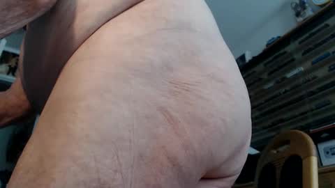 subibuns online show from May 7, 10:05 am