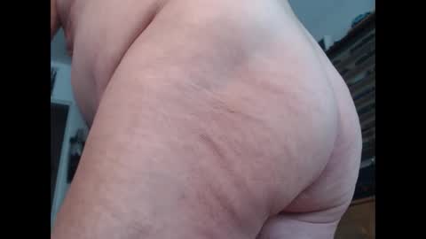 subibuns online show from May 16, 7:41 am