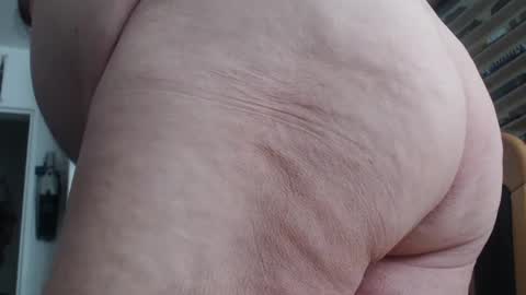 subibuns online show from August 14, 8:18 am