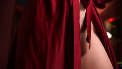 subtleart_ online show from August 9, 5:47 pm