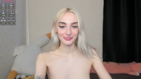 Chloe online show from August 7, 3:01 pm
