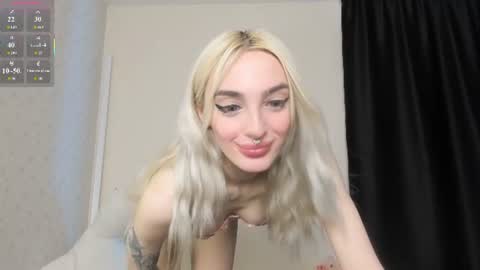 Chloe online show from August 14, 9:46 am
