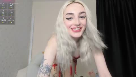 Chloe online show from August 16, 1:15 pm