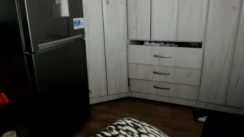 succubusqueen669 online show from August 9, 2:01 am