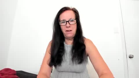 Such A Sassy Peach Goddess online show from August 11, 1:02 pm