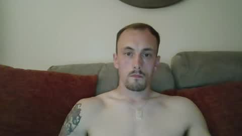 suckme6932 online show from August 9, 10:44 pm