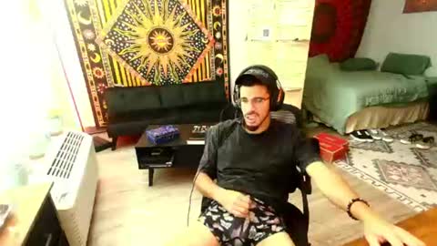 Mario online show from August 12, 6:10 pm