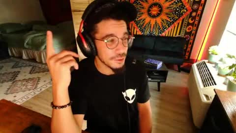 Mario online show from August 15, 2:32 pm