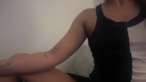 SaraSabeen online show from July 19, 8:49 am