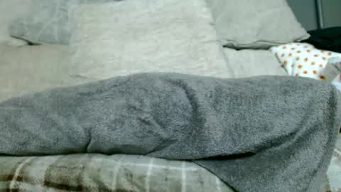 suckmywhitecock25 online show from August 1, 1:28 pm