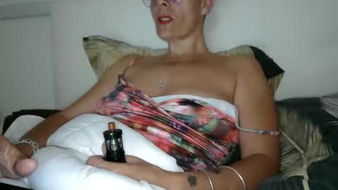 money milf online show from April 22, 12:41 pm