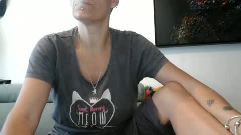 money milf online show from May 1, 8:51 am