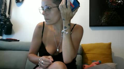 money milf online show from May 15, 7:08 am