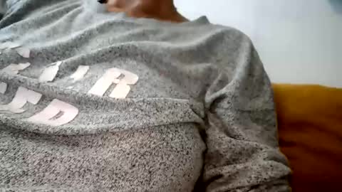 money milf online show from May 16, 8:25 am