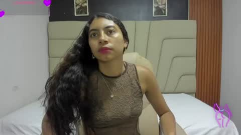 sue_stark online show from August 8, 8:20 pm
