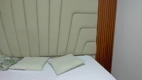 sue_stark online show from August 10, 11:17 pm