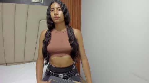 sue_stark online show from August 13, 12:24 am