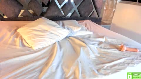 sugar_bunny__ online show from March 12, 5:27 am