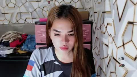sugar_mollyslut online show from August 9, 10:00 pm