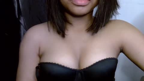 Ella online show from February 21, 2:53 am