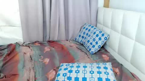 sugar_pixiee online show from August 12, 10:06 am
