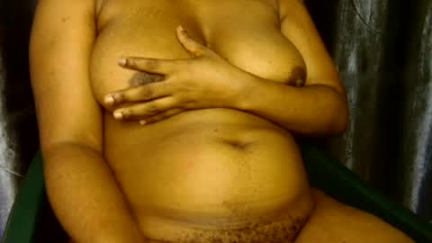 sugarbitch1 online show from August 18, 3:56 am
