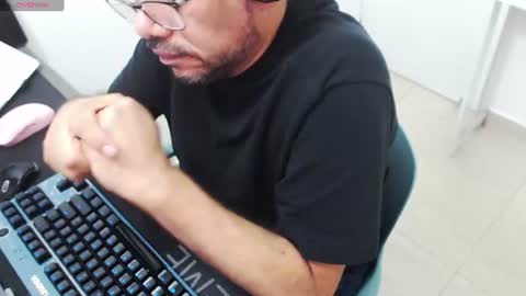 Johnny online show from July 16, 8:09 pm
