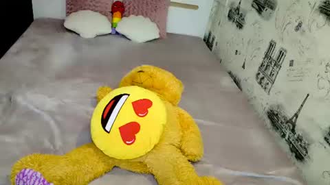 sugarkissx online show from August 8, 3:45 pm