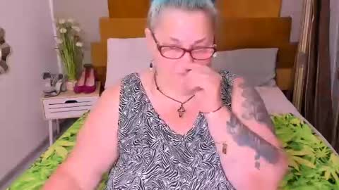 Marry online show from August 7, 8:09 pm