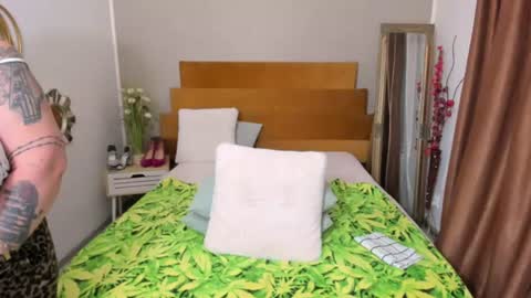 Marry online show from August 9, 9:05 pm