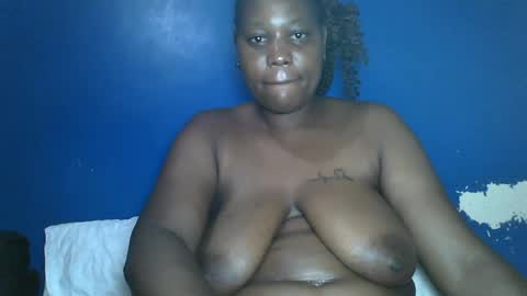 sugarsiren0 online show from August 29, 4:11 am