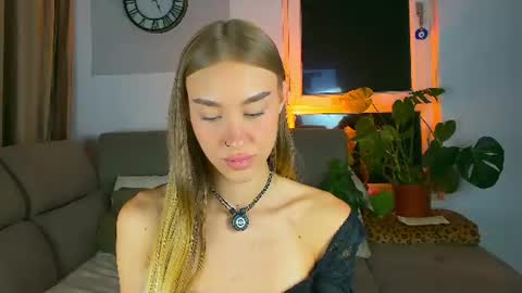 sugarskye online show from August 14, 10:46 pm