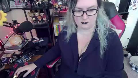 Nami online show from August 8, 10:21 pm