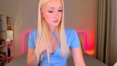 Alice online show from August 8, 1:05 am