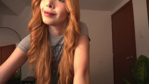 Suki online show from August 16, 1:53 am