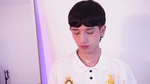 Suki  online show from August 12, 6:54 pm