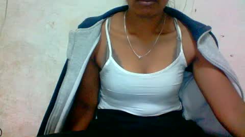 SukieTalore online show from August 4, 7:11 pm
