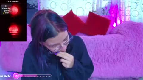 Suki online show from August 3, 4:58 pm