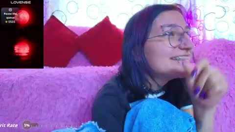Suki online show from August 3, 7:10 pm