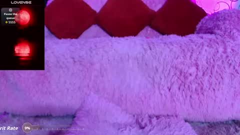Suki online show from August 7, 2:17 pm