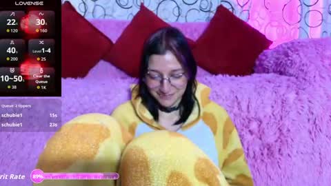 Suki online show from August 12, 4:42 pm