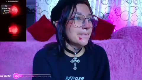 Suki online show from August 13, 1:03 pm