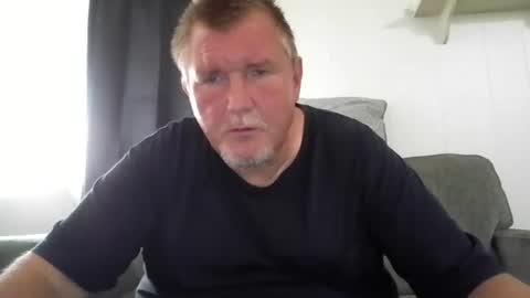 sully201842 online show from September 7, 12:44 pm