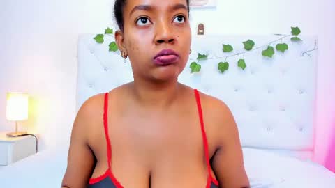 sultryebony_6 online show from August 5, 1:58 am