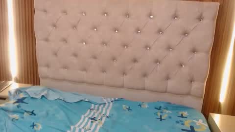 sumersaenzcl202 online show from March 20, 10:46 pm