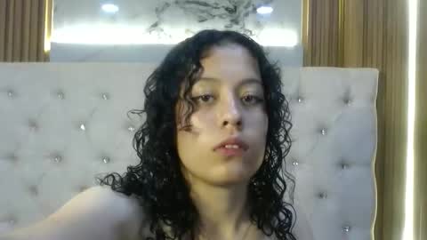 sumersaenzcl202 online show from March 23, 8:47 pm