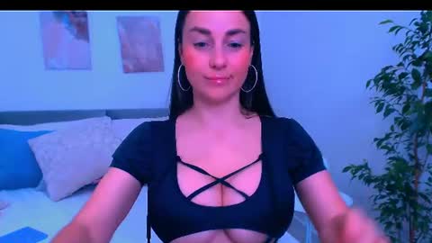 Christina online show from July 29, 6:48 pm