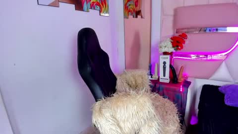 moon1 online show from August 14, 11:08 pm