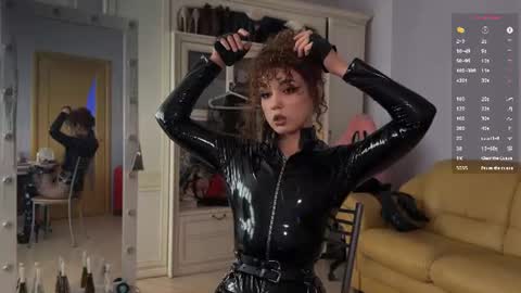 Miss Nelly online show from June 24, 1:35 pm