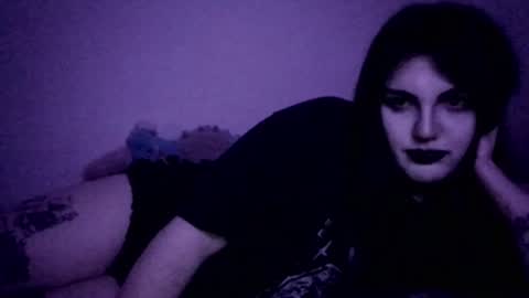 sundaygoth online show from August 4, 3:25 am